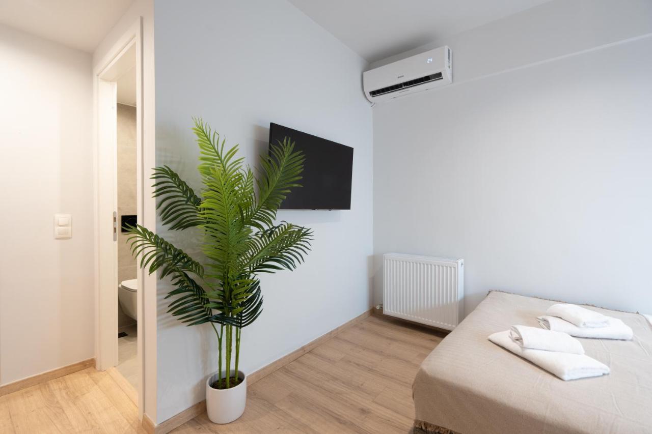 Luxury 4 Bedrooms Apartment Near Flisvos Marina Piraeus Bagian luar foto