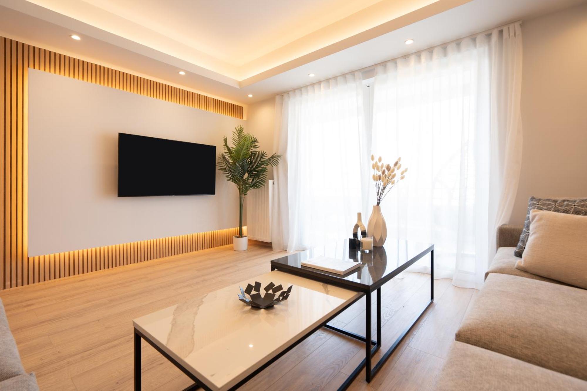 Luxury 4 Bedrooms Apartment Near Flisvos Marina Piraeus Bagian luar foto