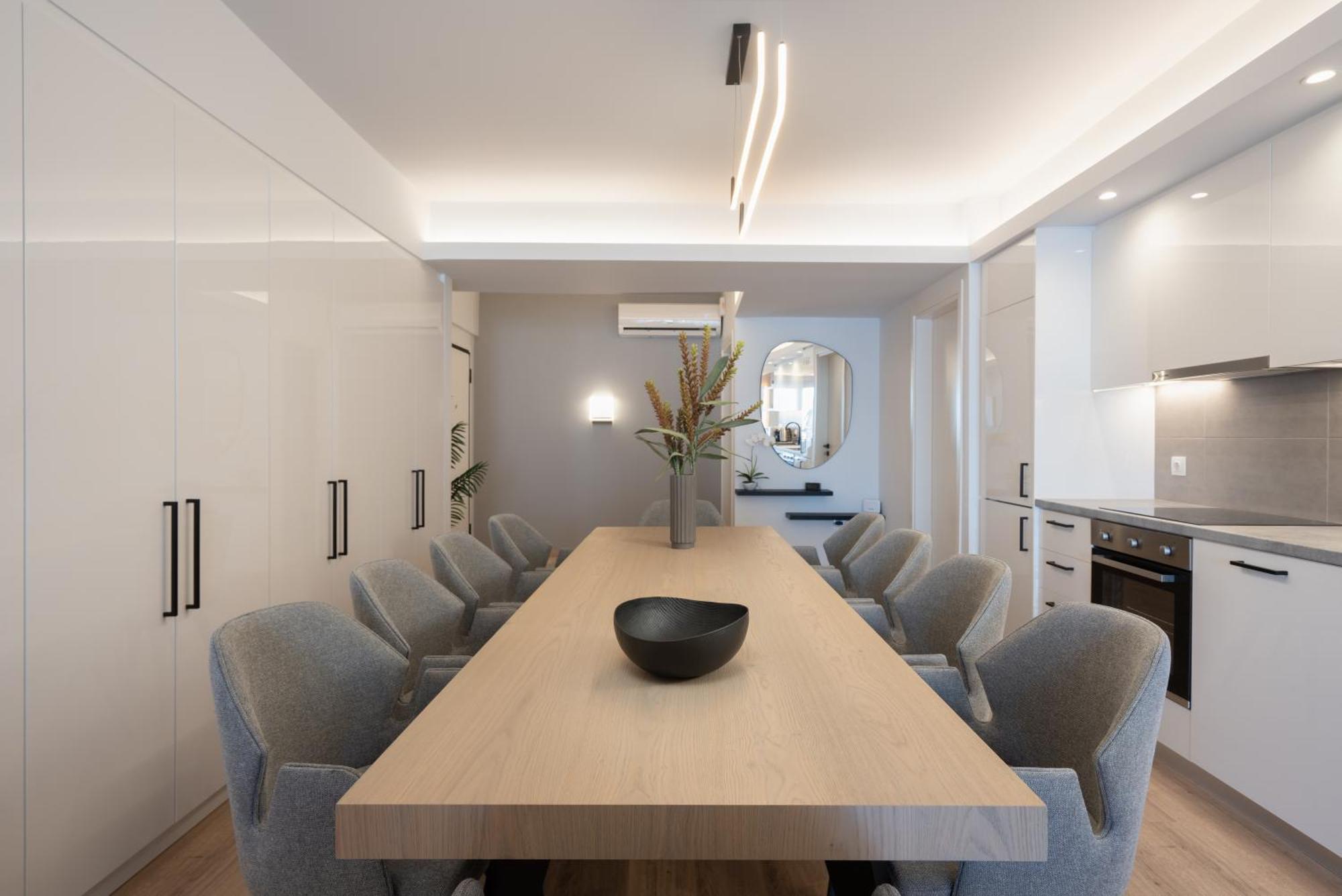 Luxury 4 Bedrooms Apartment Near Flisvos Marina Piraeus Bagian luar foto