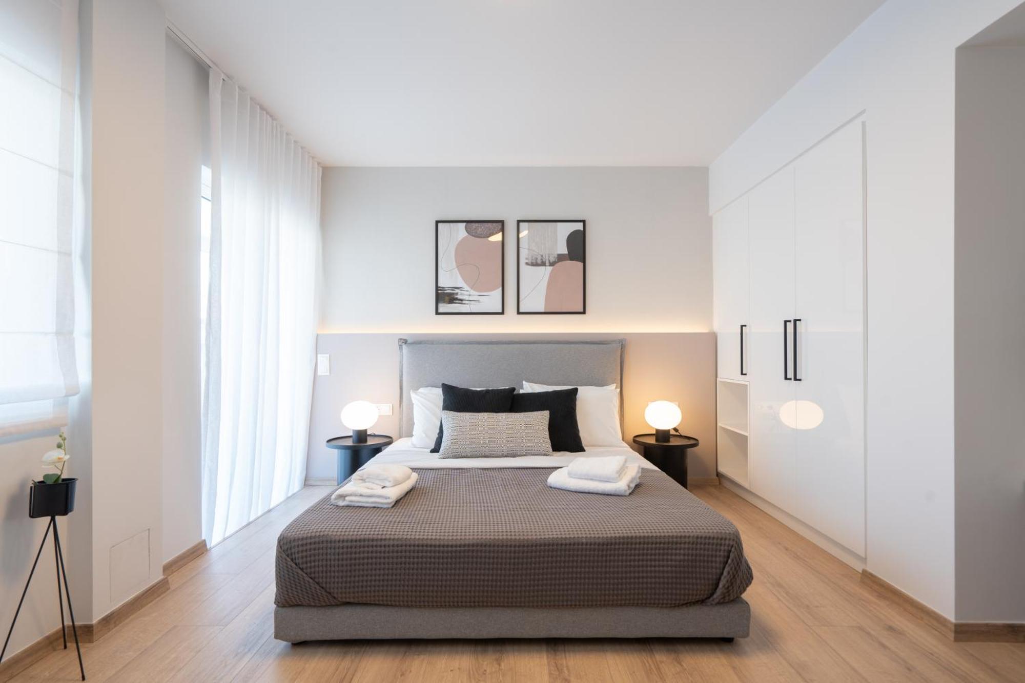 Luxury 4 Bedrooms Apartment Near Flisvos Marina Piraeus Bagian luar foto