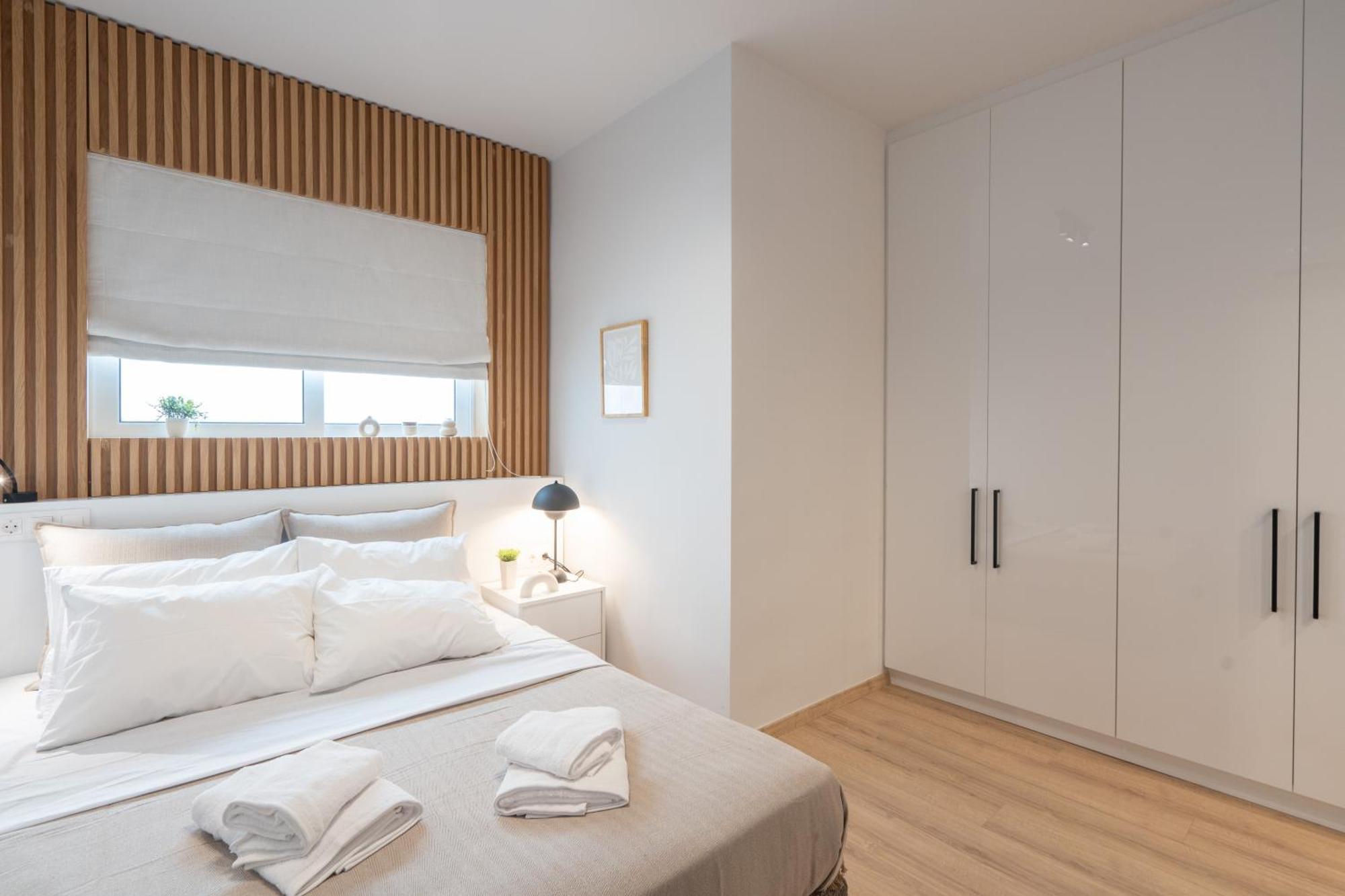 Luxury 4 Bedrooms Apartment Near Flisvos Marina Piraeus Bagian luar foto